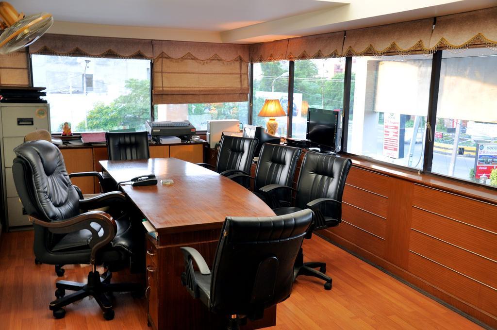 Hotel Pr Residency Amritsar Kinh doanh bức ảnh