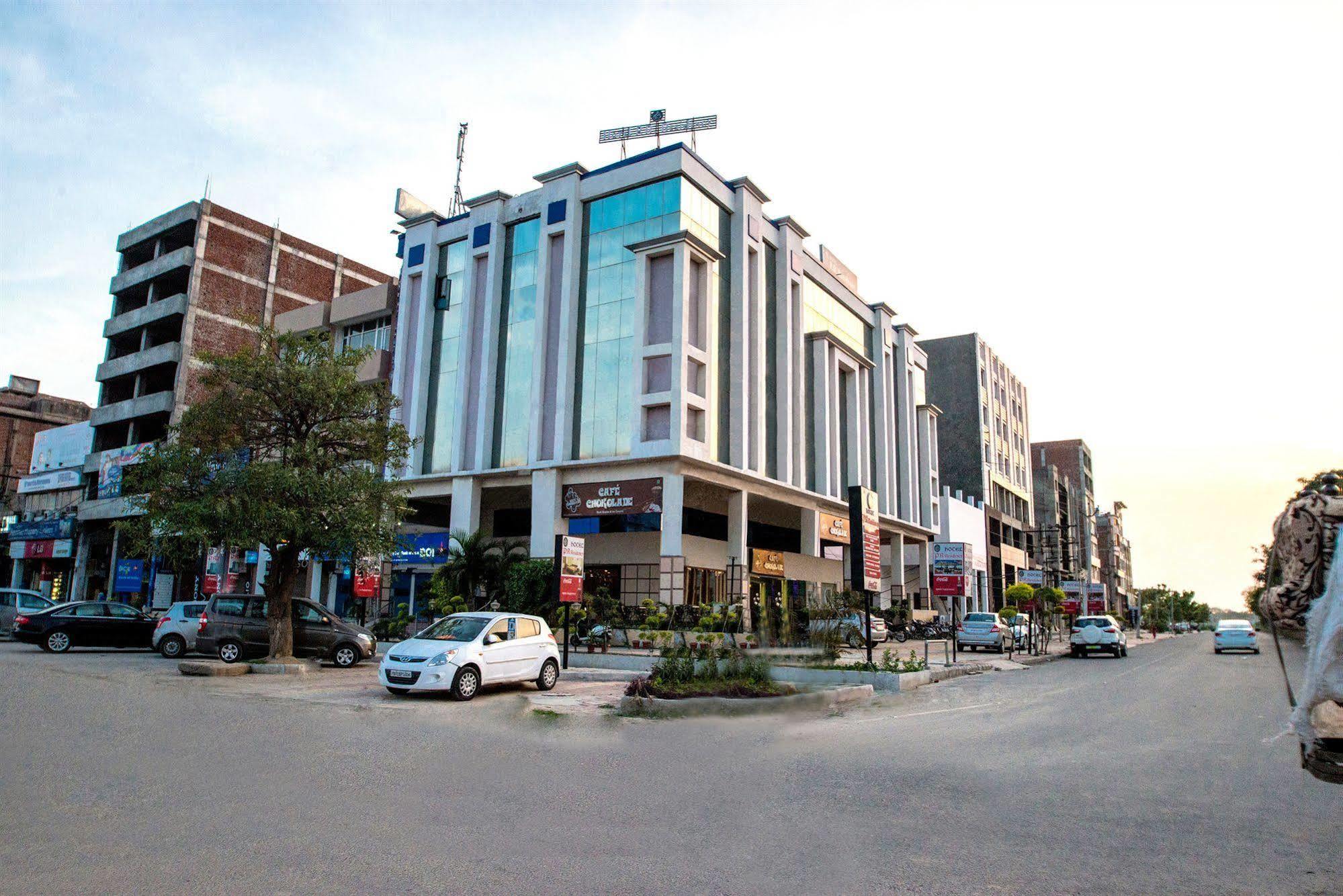 Hotel Pr Residency Amritsar Ngoại thất bức ảnh