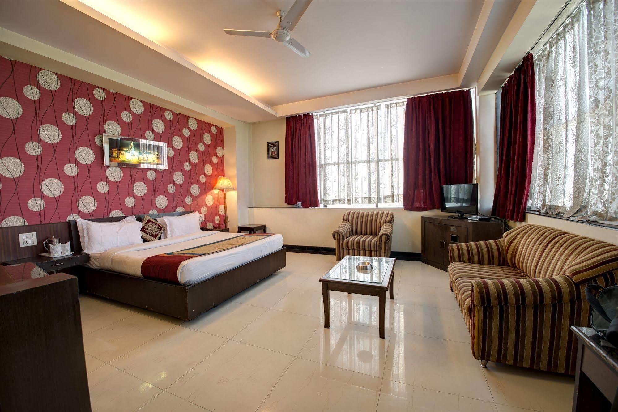 Hotel Pr Residency Amritsar Ngoại thất bức ảnh